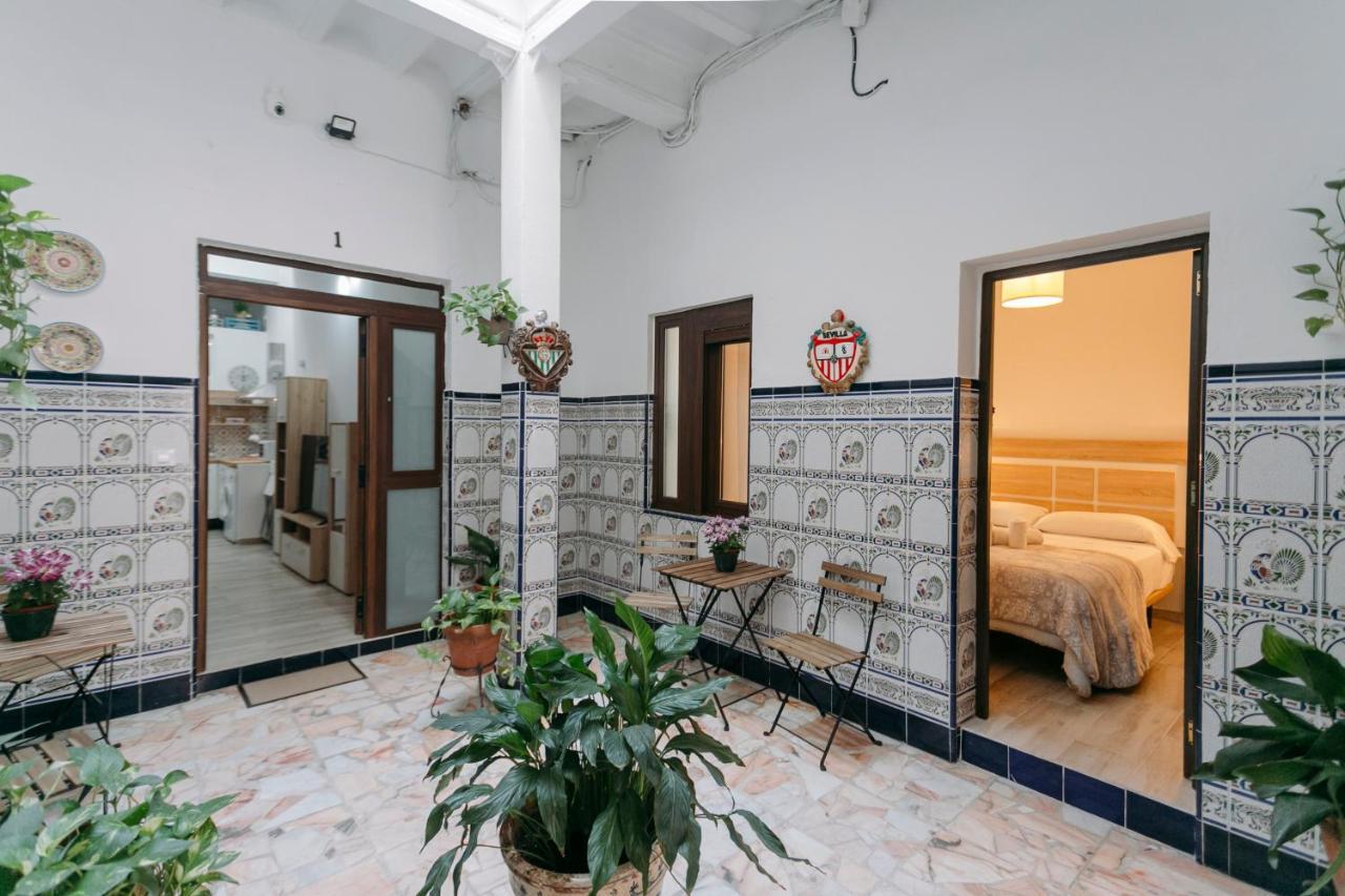 One&Lux San Luis Feel At Home In A Renovated Apartment, Seville