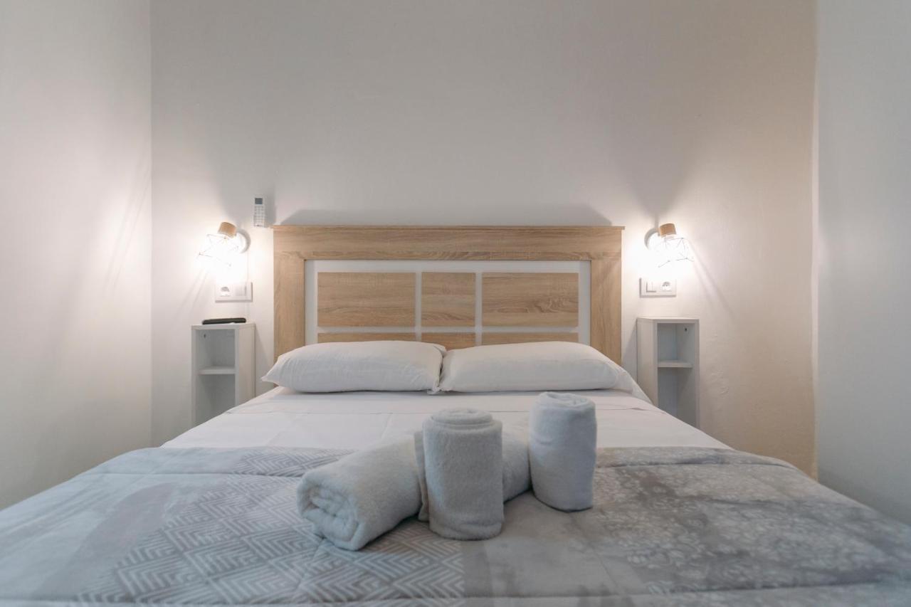 One&Lux San Luis Feel At Home In A Renovated Apartment — Photos 3